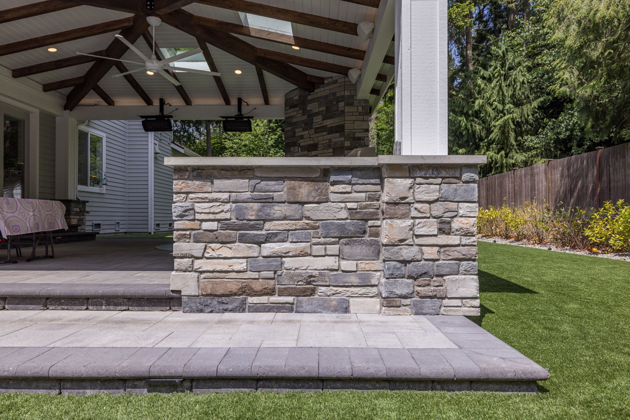 Guenser Project – Sammamish Covered Patio 8